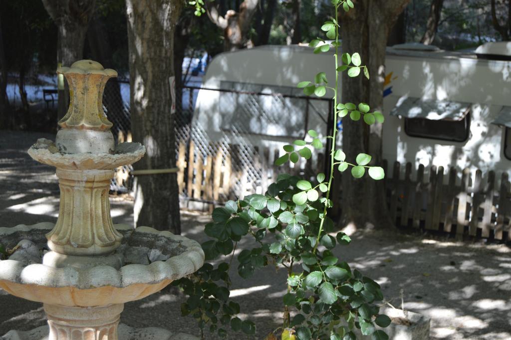 Cabanas Camping Sierra De Penascosa Eksteriør billede